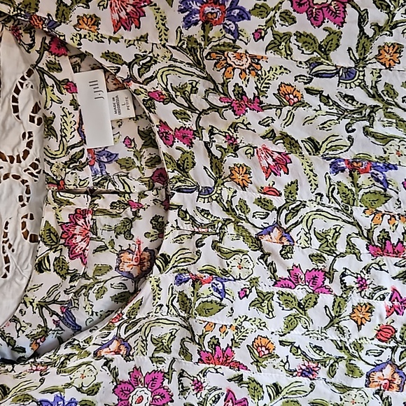 J. Jill Sleeveless Pleated Front Peplum Floral Print Blouse - Picture 3 of 11